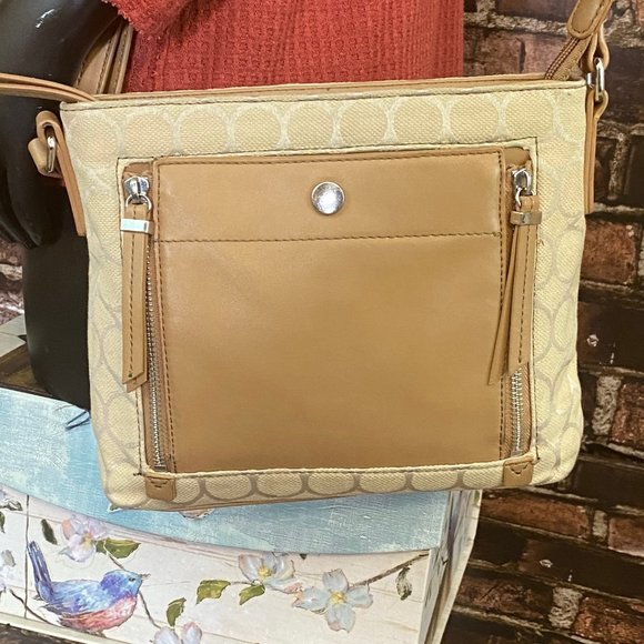 Nine West Handbags - Nine West Crossbody Tan Handbag
